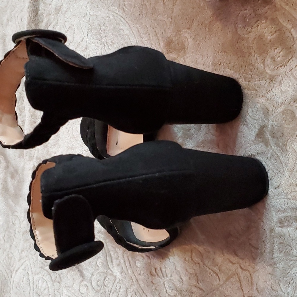 Wild Diva Strap Suede Sandal High Heels - Picture 4 of 8